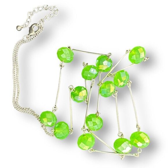 Green Glass Iridescent Station Necklace Long Faceted Cut over Silver Plated - Picture 4 of 6
